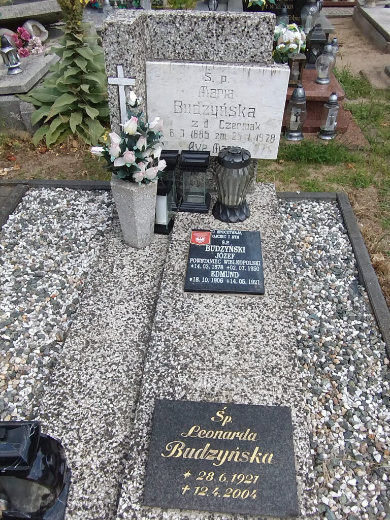 Józef Budzyński - grób przeniesiony z cmentarza parafialnego na cmentarz  komunalny we Wrześni (zdjęcie udostępnił Remigiusz Maćkowiak)