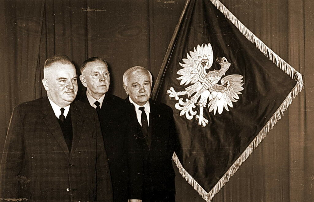 02.03.1969 - III Konferencja Sprawozdawczo-Wyborcza ZHP - weteranie wrzesińskiego harcerstwa, od lewej: Antoni Puzdrakiewicz, Władysław Sławski, Ignacy Pera