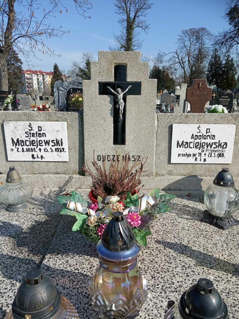 Stefan Maciejewski - cmentarz parafialny we Wrześni
(zdjęcie udostępnił Remigiusz Maćkowiak)