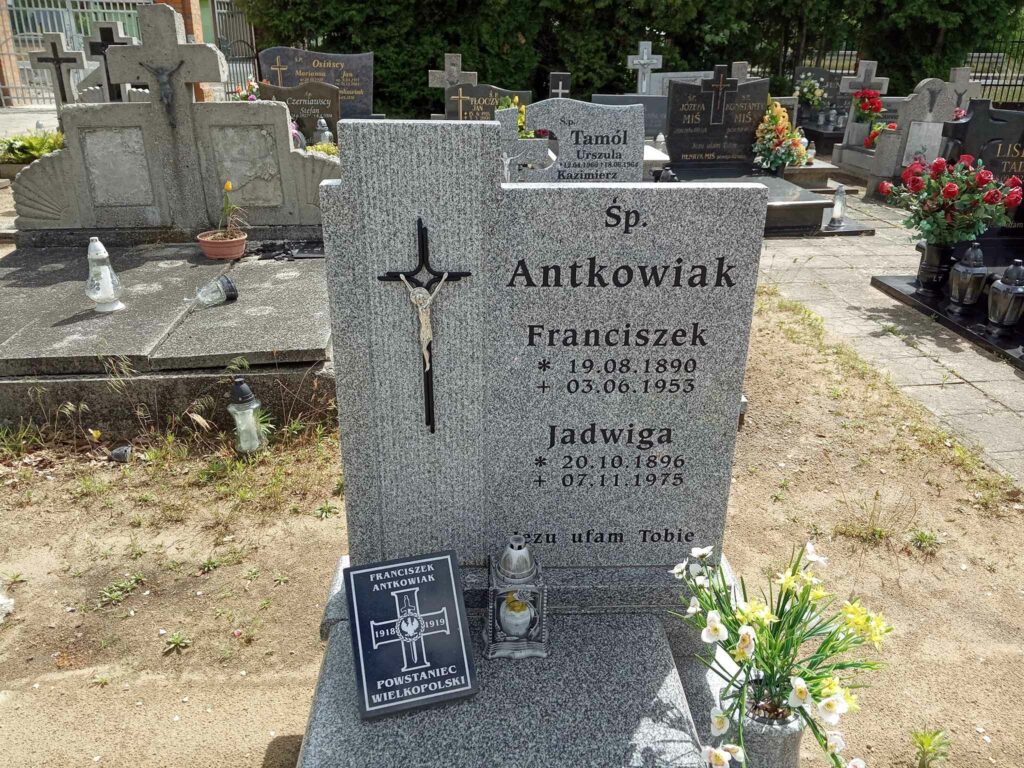 Franciszek Amtkowiak - cmentarz parafialny w Żydowie (zdjęcie udostępnił Remigiusz Maćkowiak)