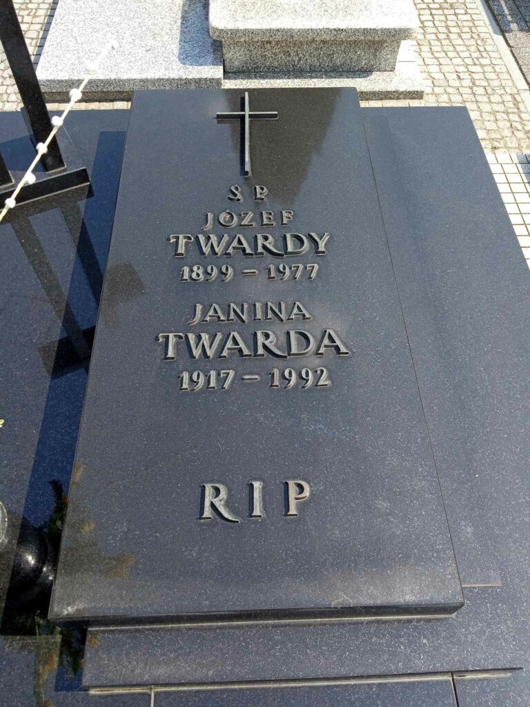 Józef Twardy - cmentarz parafialny w Strzałkowie (zdjęcie udostępnił Remigiusz Maćkowiak)