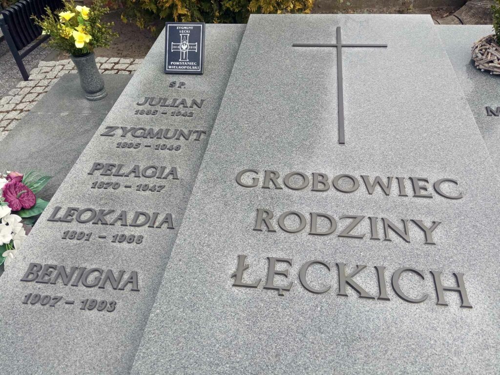 Zygmunt Łęcki - cmentarz parafialny w Strzałkowie (zdjęcie udostępnił Remigiusz Maćkowiak)