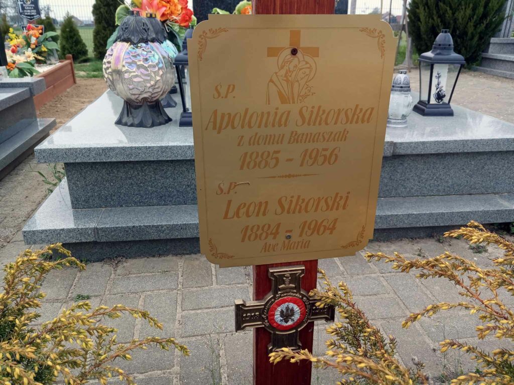 Leon Sikorski - cmentarz parafialny w Pięczkowie (zdjęcie udostępnił Remigiusz Maćkowiak)