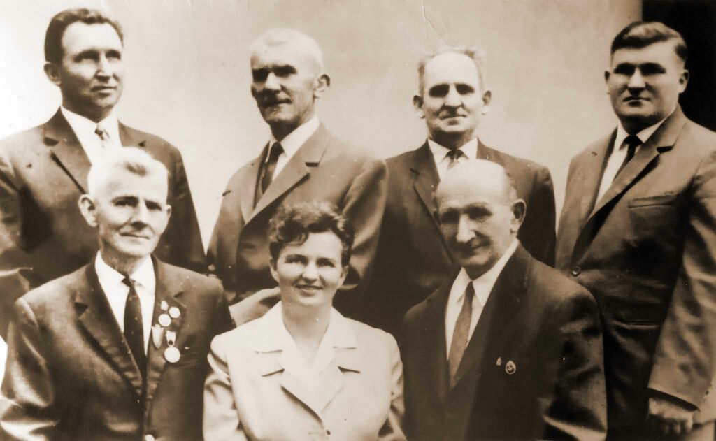 Zarząd Cechu Rzemiosł Różnych we Wrześni, rok 1971 , Wacław Sierszuła stoi drugi od lewej (zdjęcie udostępnił Remigiusz Maćkowiak)