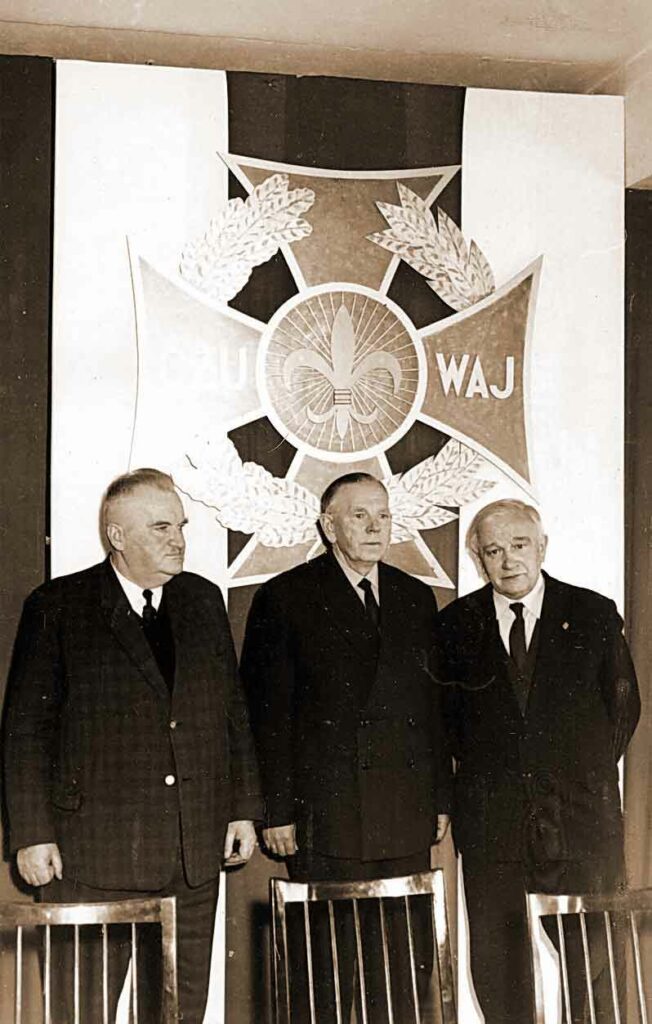 02.03.1969 - III Konferencja Sprawozdawczo-Wyborcza ZHP - weterani wrzesińskiego harcerstwa, od lewej: Antoni Puzdrakiewicz, Władysław Sławski, Ignacy Pera