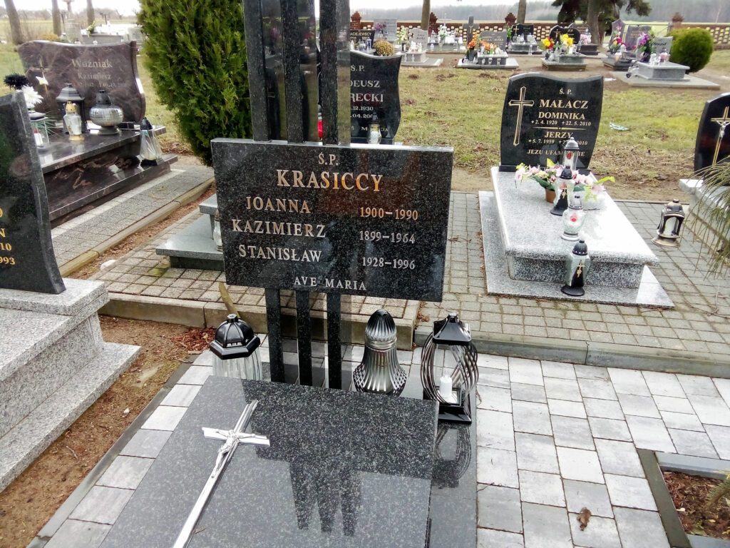 Stanisław Krasicki -  cmentarz parafialny w Sokolnikach
(zdjęcie udostępnił Remigiusz Maćkowiak)
