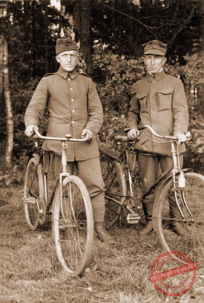 Franciszek Koska (z prawej) - zdjęcie udostępniła Danuta Chrzanowska