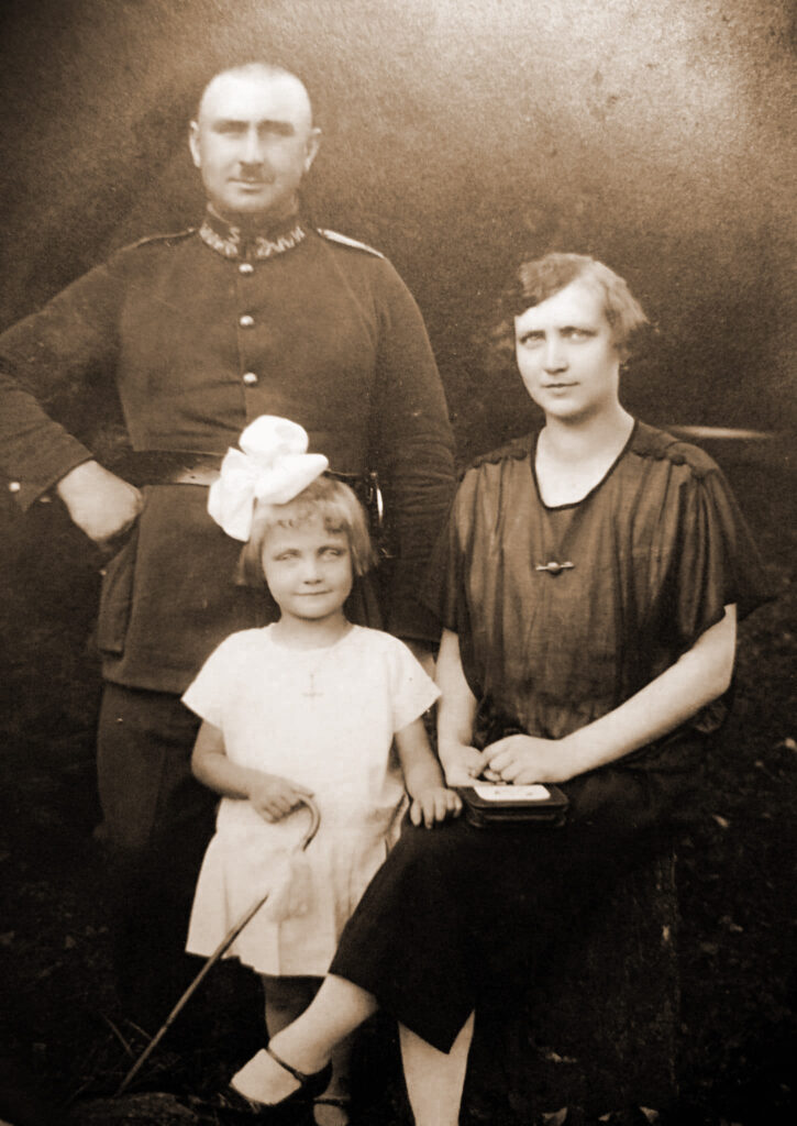 Józef Niezgódka z żoną Elżbietą i córką Ireną (zdjęcie udostępniła prawnuczka Dominika Felenberg-Kowalska)