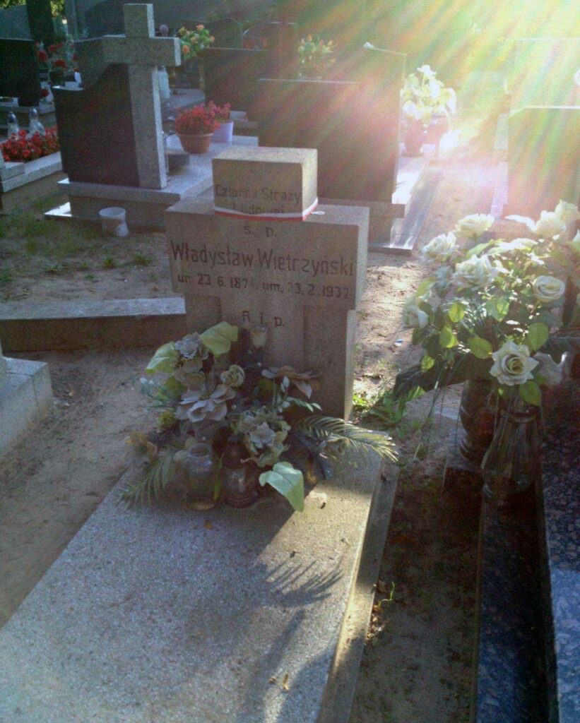 Władysław Wietrzyński - kwatera powstańcza na cmentarzu w Lesznie
