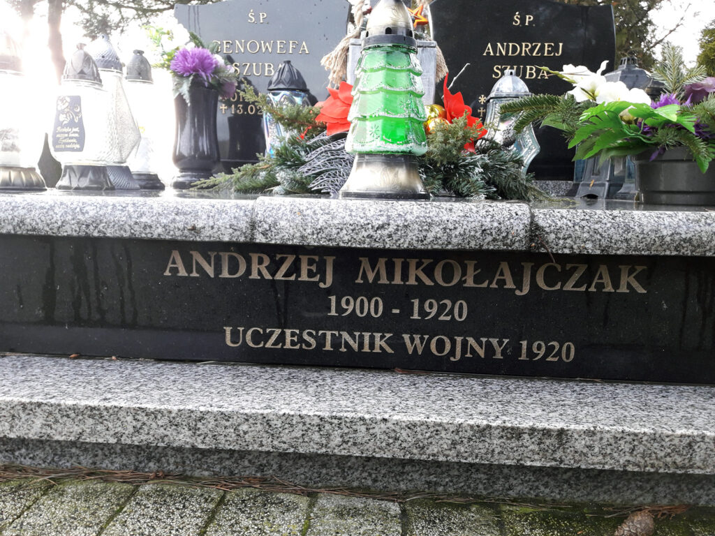 Andrzej Mikołajczak - cmentarz w Nowej Wsi Królewskiej (zdjęcie udostępniła Honorata Strzyżewska)