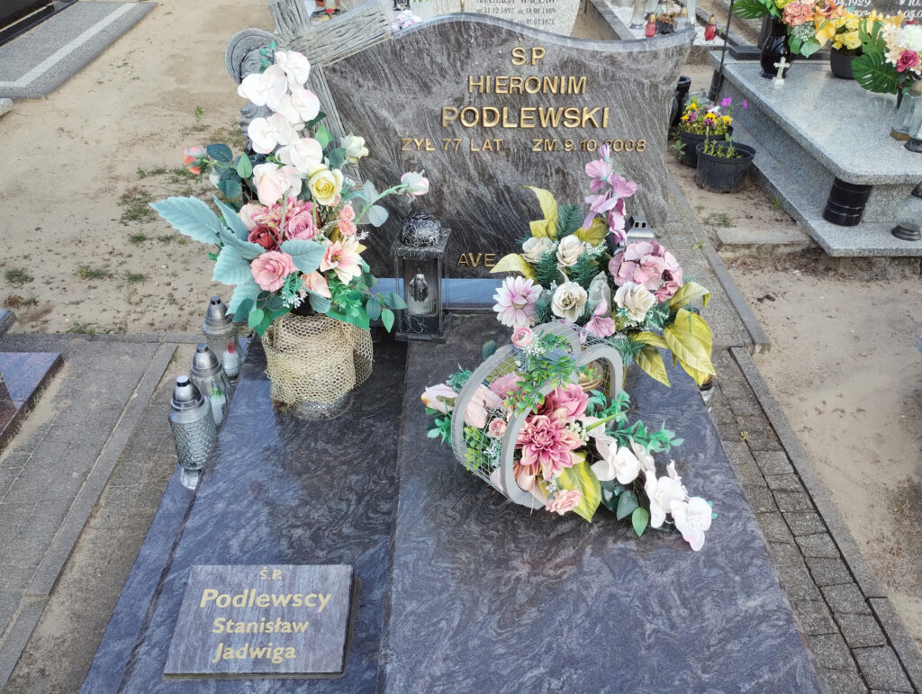Stanisław Podlewski - cmentarz parafialny w Sokolnikach